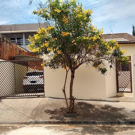 Bela Casa Com Churrasqueira E Estacionamento Villa Olímpia Exterior foto