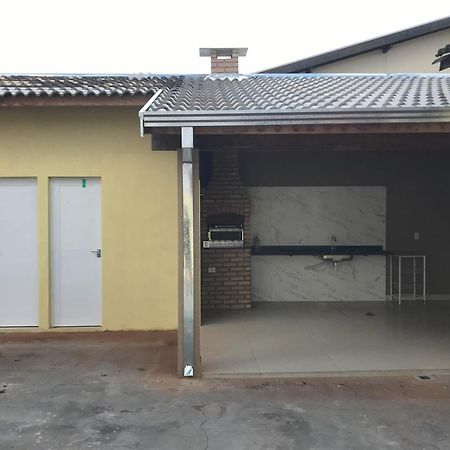 Bela Casa Com Churrasqueira E Estacionamento Villa Olímpia Exterior foto
