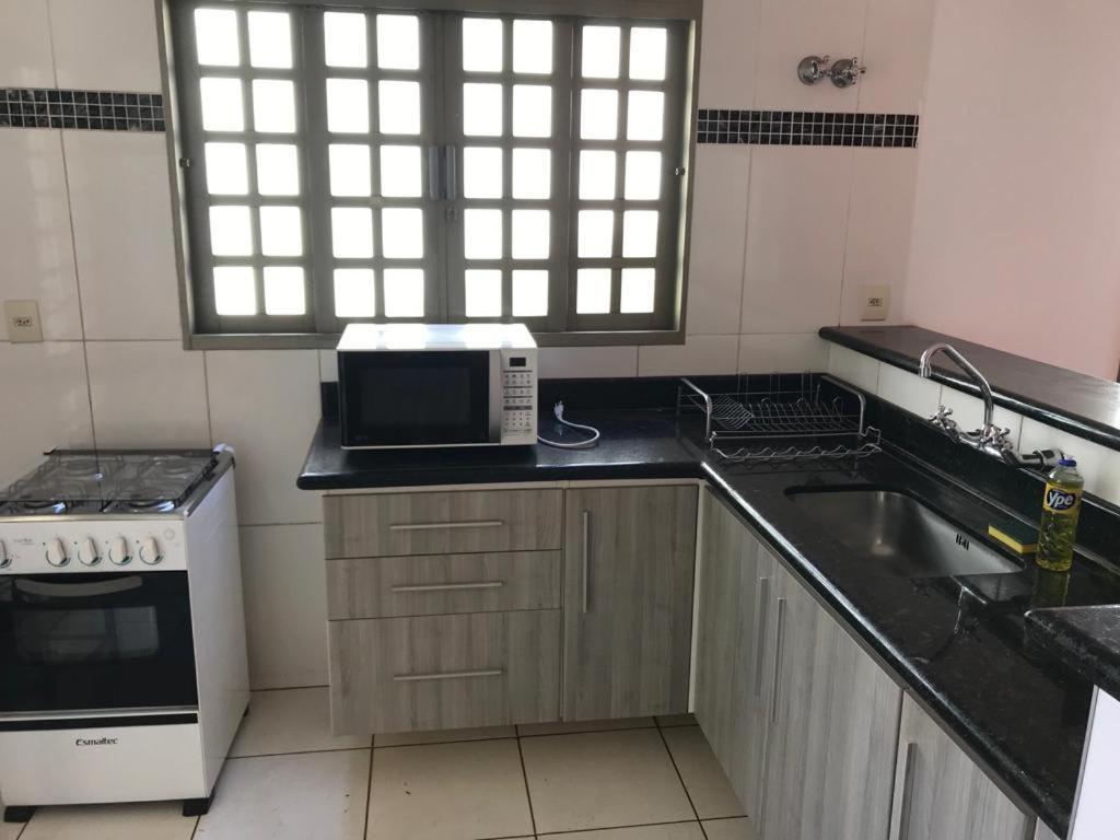 Bela Casa Com Churrasqueira E Estacionamento Villa Olímpia Exterior foto
